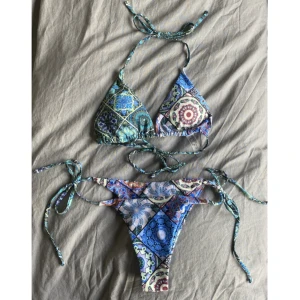 Bikini - oanvänt bikiniset storlek s 