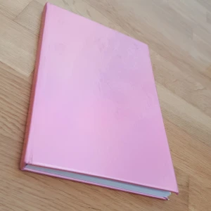 Glansit magiskt block - Fint och smidigt block! Underbar rosa färg! Orginal priset=89! Kontakta vid pris och frakt 👍💗🤗