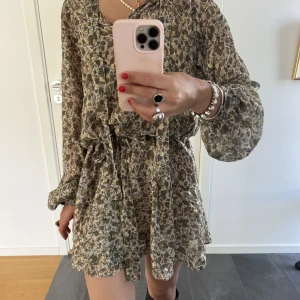 Klänning - Superfin sommarklänning från Dante. Storlek 3. 