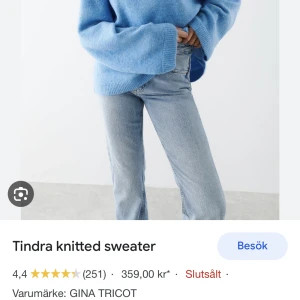 Blå stickad tröja - Blå stickad slutsåld tröja ifrån Gina tricot i storlek XS. 300kr+ frakt, skriv privat för egna bilder.