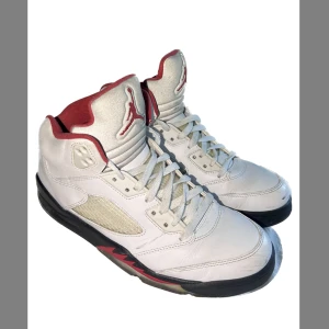 Air Jordan 5 - Skick 7/10 låda finns med 