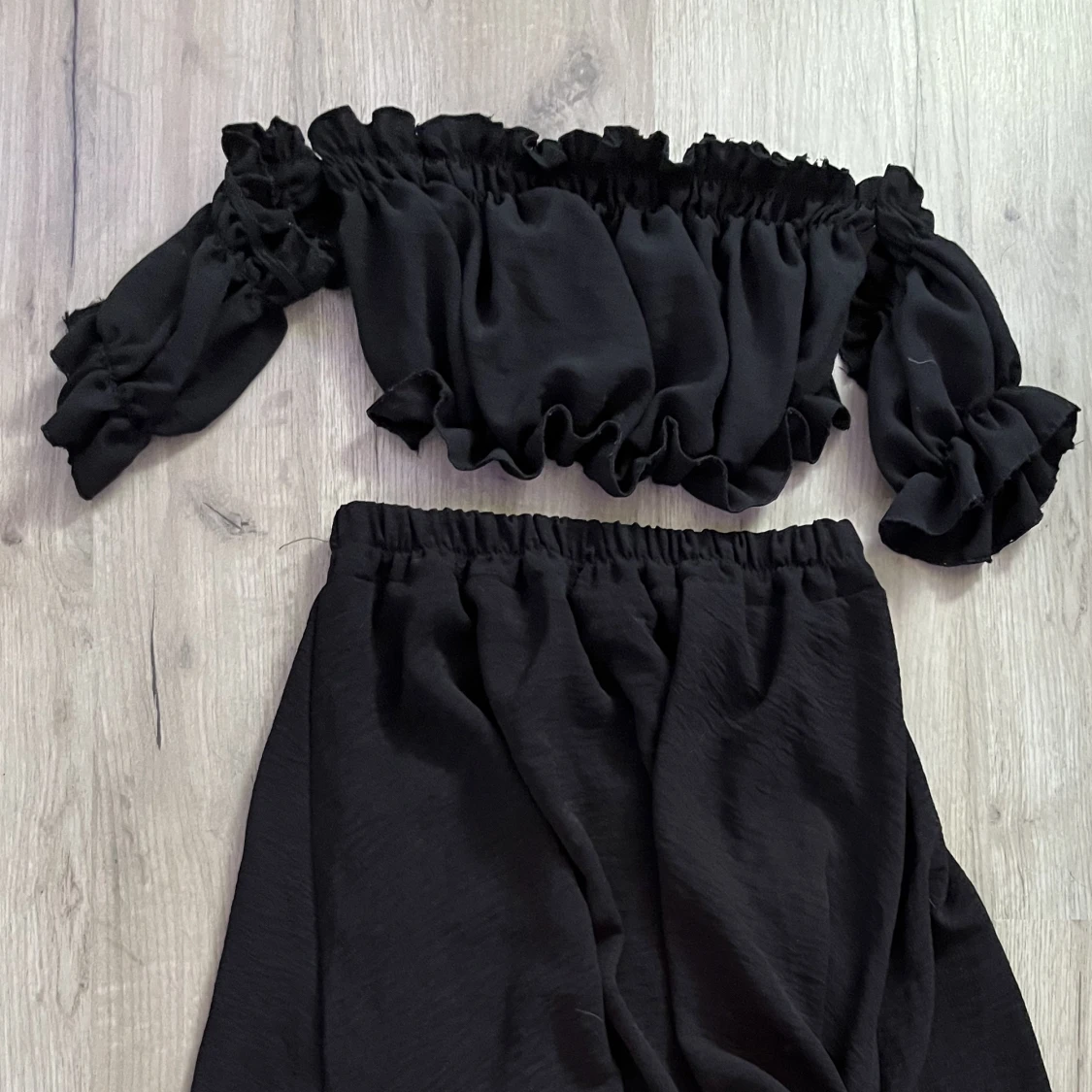 Kjol med matchande topp 