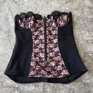 Korsett - Säljer denna super snygga korsett