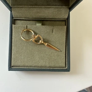 maria nilsdotter  - mitt älskade örhänge som jag tyvärr tröttnat lite på och förtjänar en ny ägare, box ingår 🤗😇😇