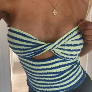 blå-grön ribbad tubtopp - funderar på att sälja denna skitsnygga toppen från shein, använd fåtal gånger💞