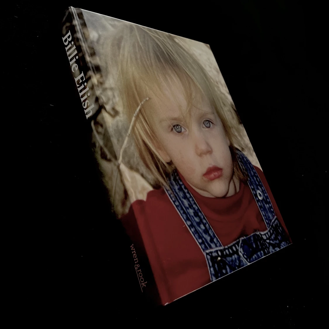 Billie Eilish coffe table bok