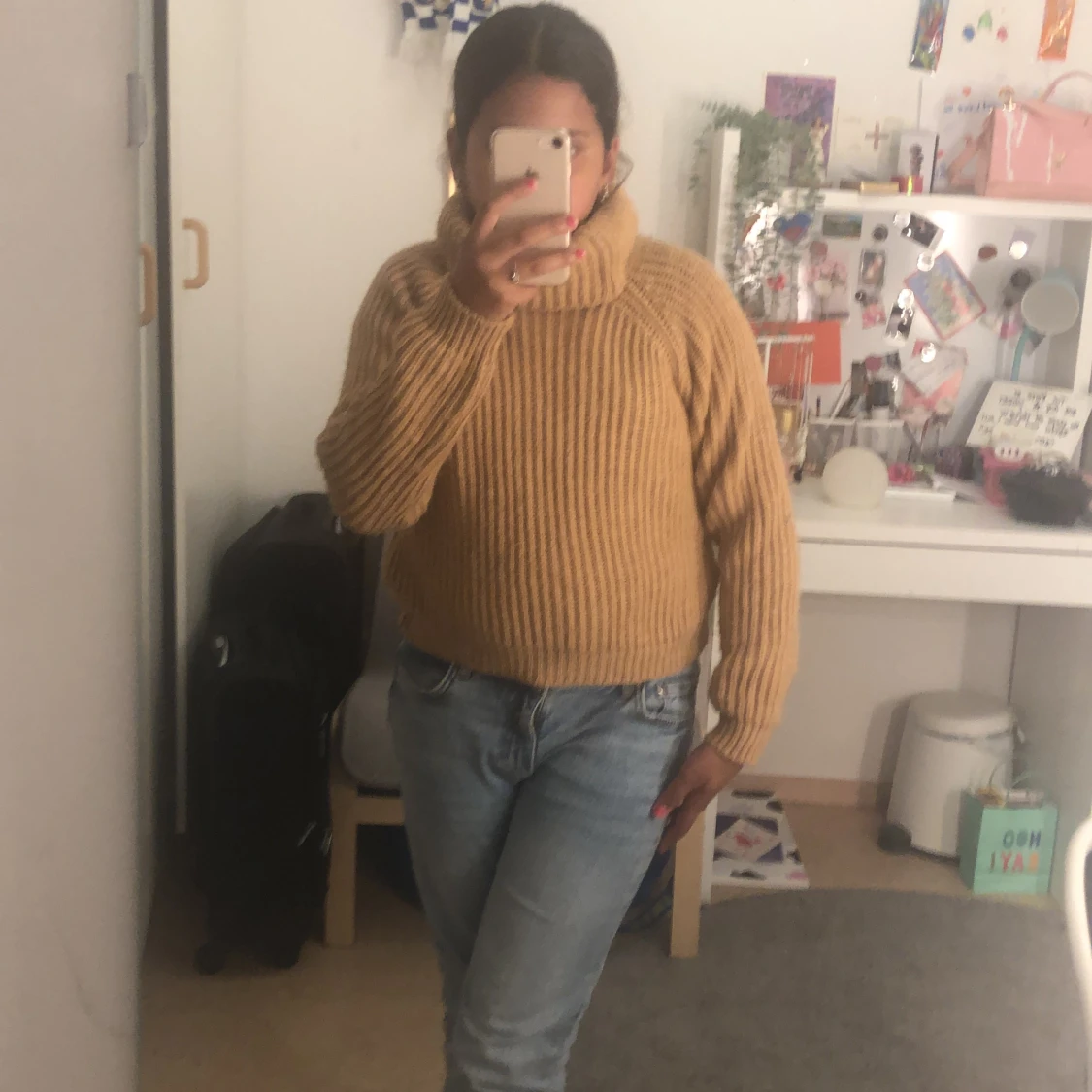 Stickad tröja med polo