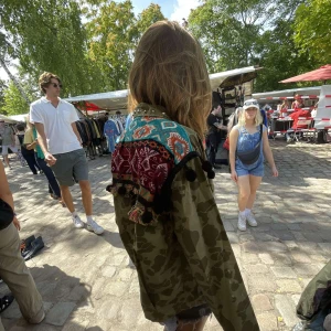 Zara jacka - Aaas cool zara jacka!!🤩🤩💗 Säljer då jag har en annan jacka som används mer💗💗💗 Bra skick🤩