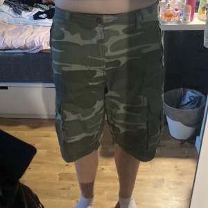 Militär cargo shorts