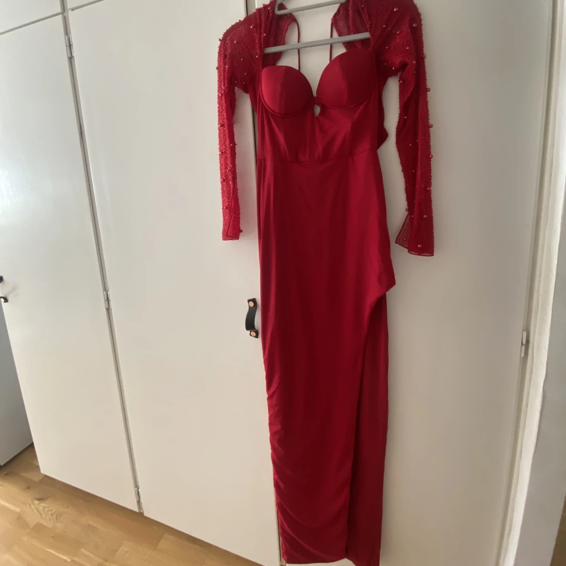 Röd klänning  - 91