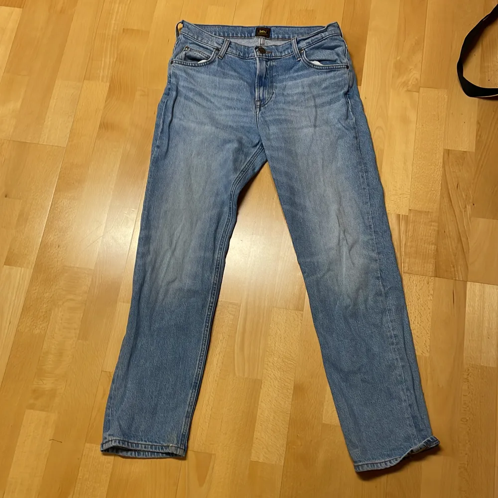 Lee jeans med bra passform. Regular fit jeans.. Jeans & Byxor.