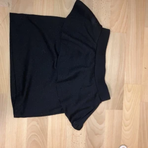 Svart mini kjol - Svart mini kjol