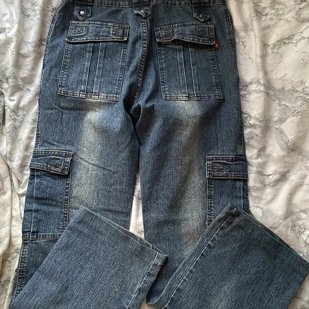 Y2k cargo jeans. Jeans & Byxor.