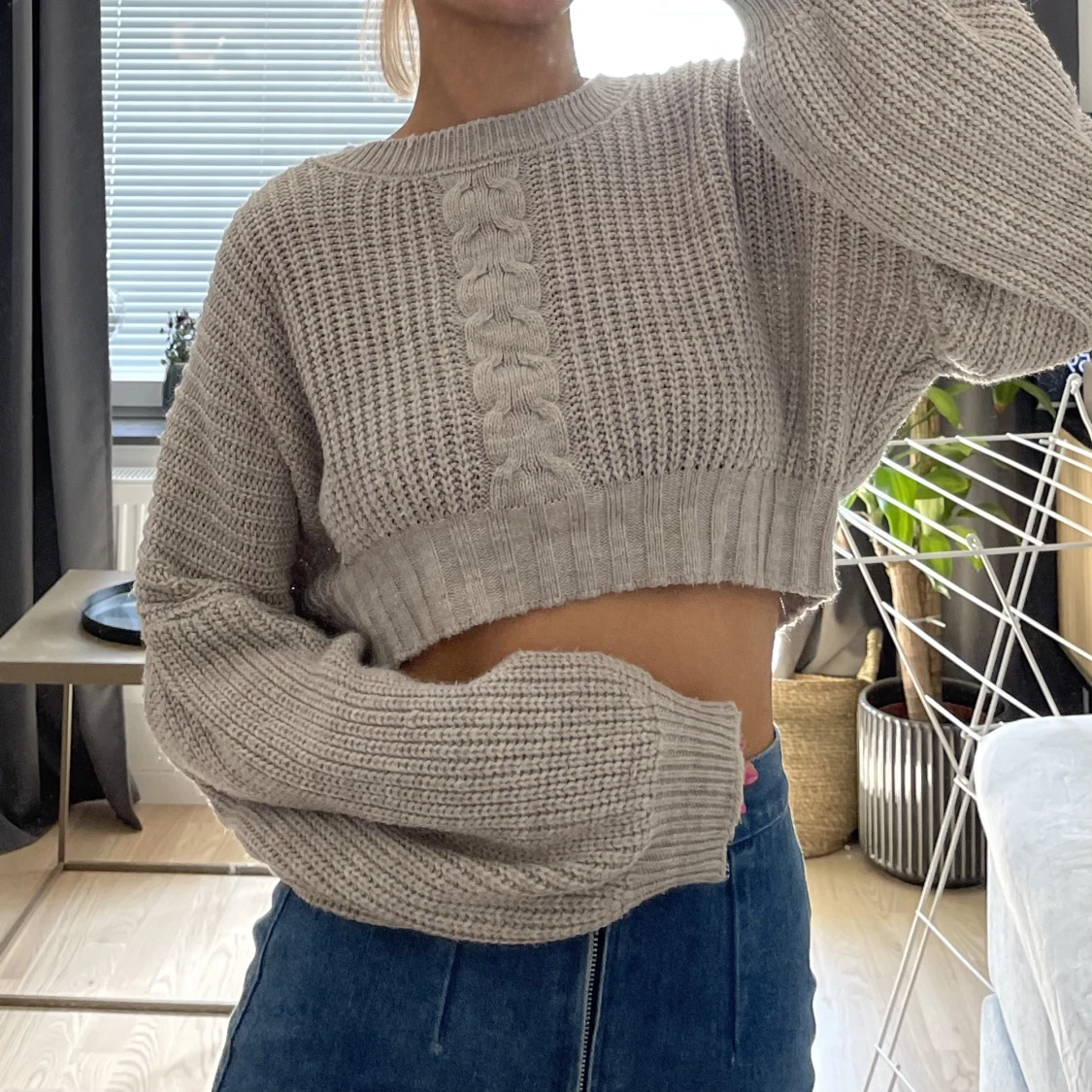 Croppad stickad tröja