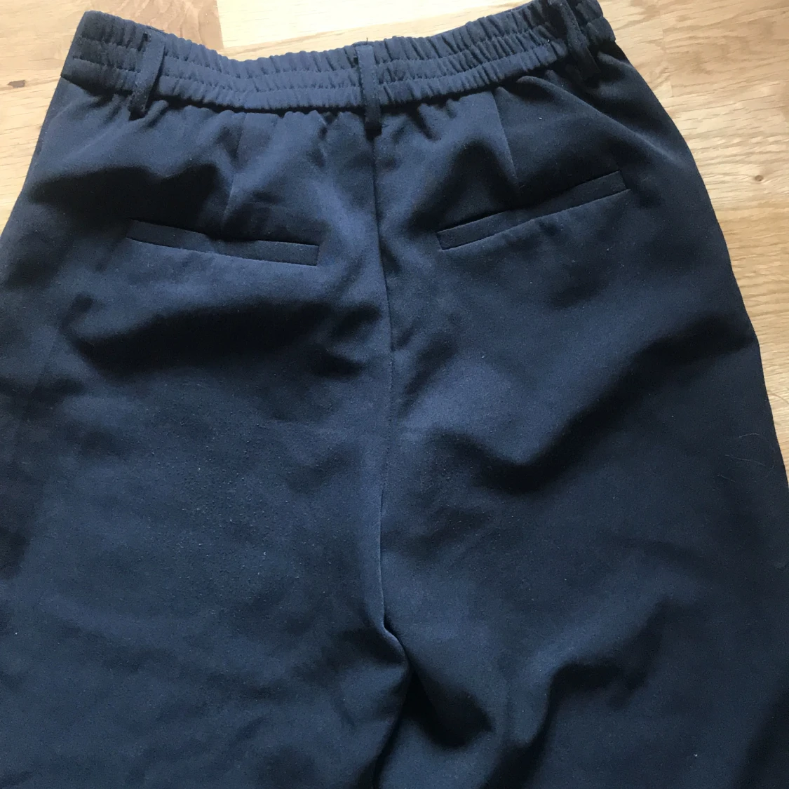 Svarta kostymbyxor, vila - 91