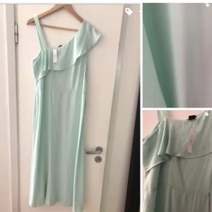 Nya klänningar  - Har 2 st en i storlek 40 och den andra 42 150kr/st   Samfraktar