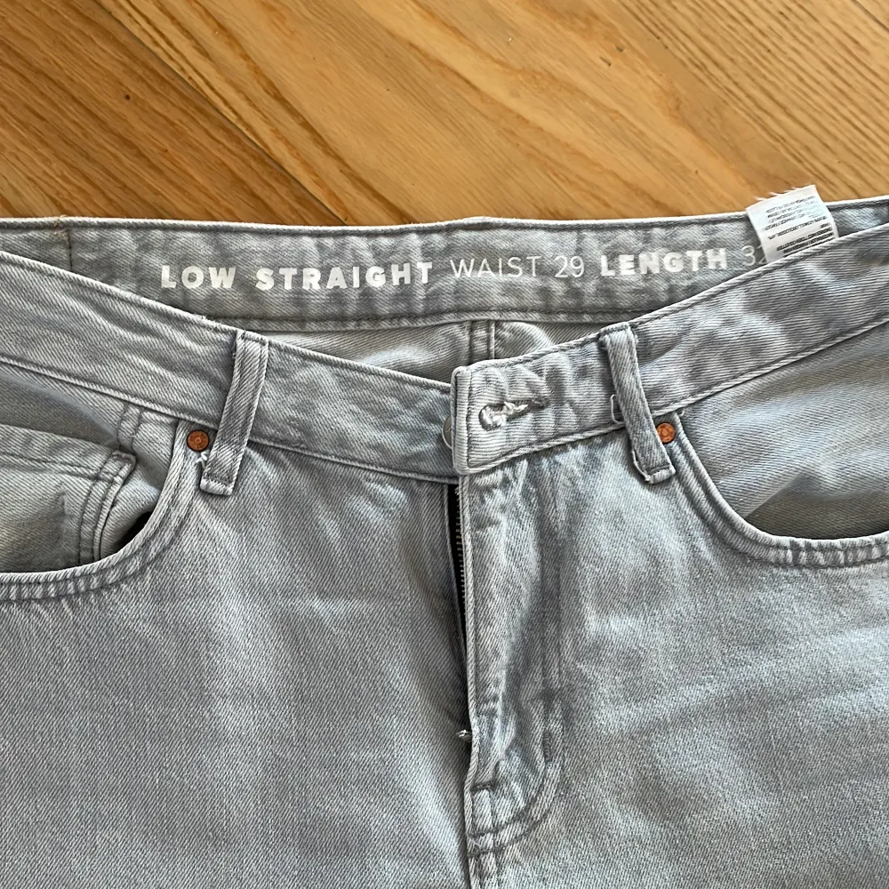 Low straight jeans  Waist : 29  Length : 32💓. Jeans & Byxor.
