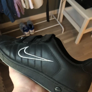 Nike Skor - Använt lite, sitter bra