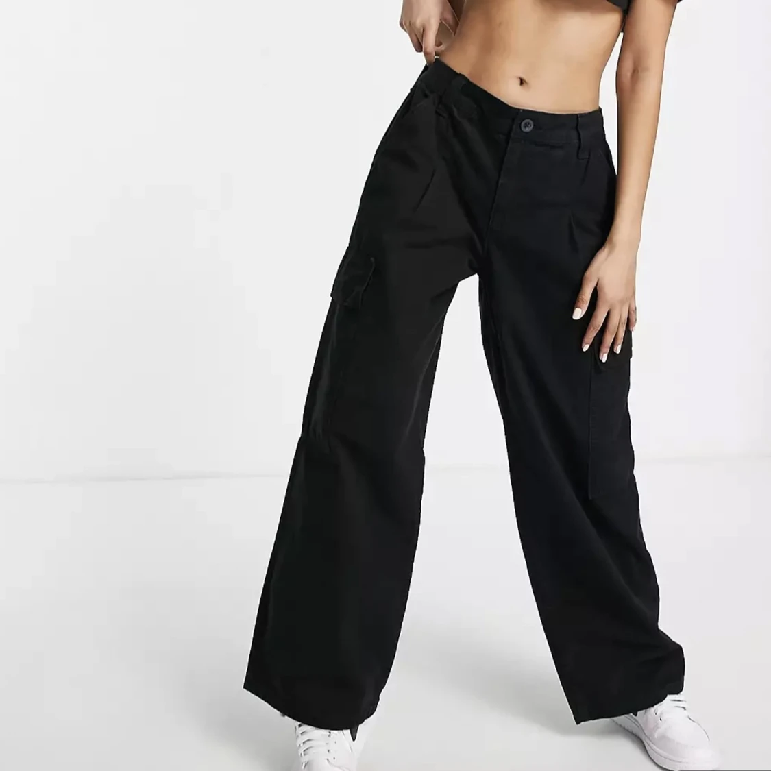 Cargobyxor i två färger, svart och vit - 90