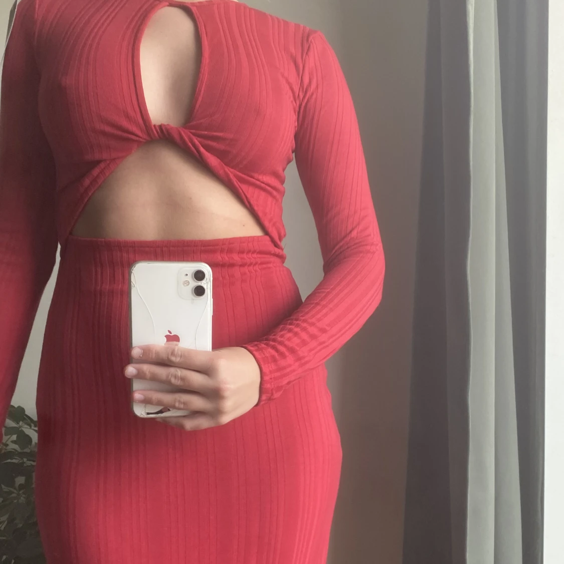 Röd klänning  - 91