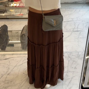 Maxi kjol - Snygg och så härlig Maxi kjol/lång kjol. Helt slutsåld på zalando. Endast använd 2 gånger. 