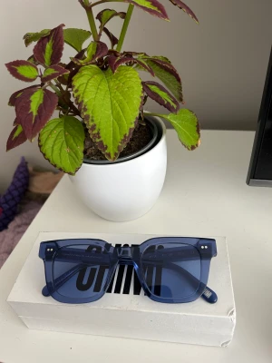 Chimi 04 blå  - Hej! Säljer nu mina chimi i modellen acai som är väldigt sparsammt använda och fint skick! 