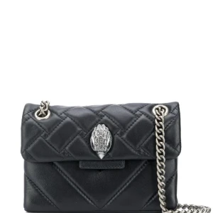 Kurt Geiger väska - Säljer min fina Kurt Geiger väska som kommer  till användning sällan! Ganska bra skick, har lite slitningar på undersidan men inget man tänker på! Kom med egna bud🥰