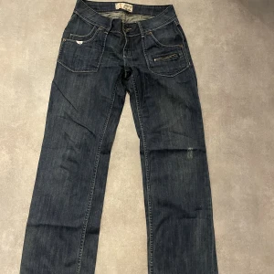 Billabong jeans  - Säljer mina jeans från billabong. Storlek S 