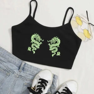 Svart topp - Svart topp från SHEIN, storlek S aldrig använd. Nypris 59kr