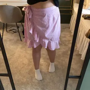 Fin omlott kjol från vero moda. Kommer inte till användning 