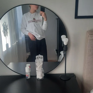 Tröja - Vit tröja med tryck