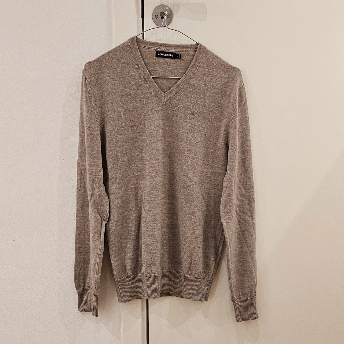 J Linderberg Pull over