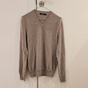 J Linderberg Pull over - J Linderberg pull over i bra skick storlek S. 