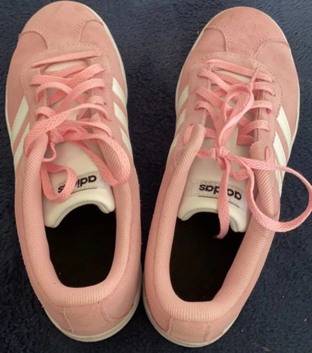 Rosa Adidas skor Casual sport sportskor storlek sneakers 37 rosa | Plick