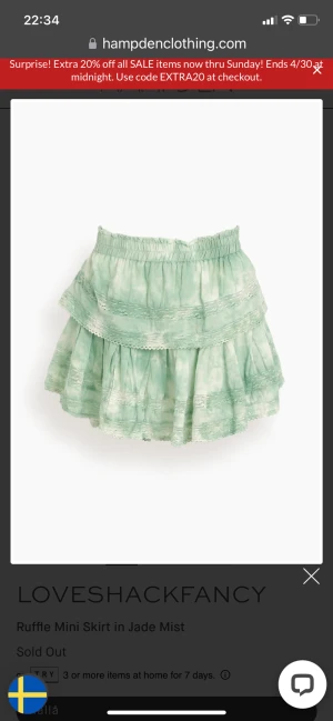 love shack fancy - ÄKTA love shack fancy kjol i färgen jade mist. Byter gärna, annars köp 900kr då nypris va 219 dollar❤️ Nyskick och aldrig använd endast provad och säljer (byter) då färgen inte passar mig som jag hoppats 🙏🏻❤️