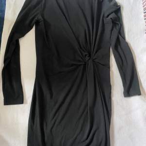 Tunika klänning svart storlek small 