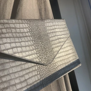 By Bianca Datafodral - Datafodral från By Bianca, nypris 300kr.  Köparen står för frakten😀