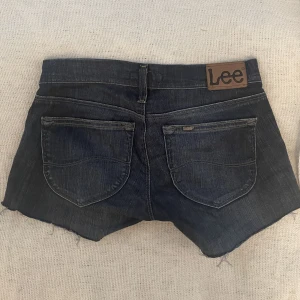 Jeans shorts - Jättefina lågmidjade jeans shorts från Lee💘