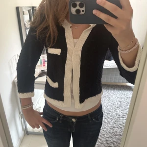 Kofta - trekvartsärmad kofta som inte kommer till användning💓