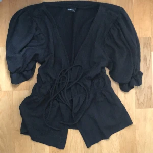 Sommar blus/topp - Snygg oanvänd sommartopp #Sommar #Blus #Zara #topp #vintage