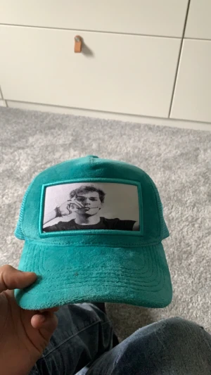 Emilio pendeza keps - Väldigt bra skick som ny skulle jag säga. Tveka inte att höra av dig om har frågor och funderingar!