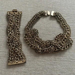 Smycke set  - Halsband och armband från h&m. 