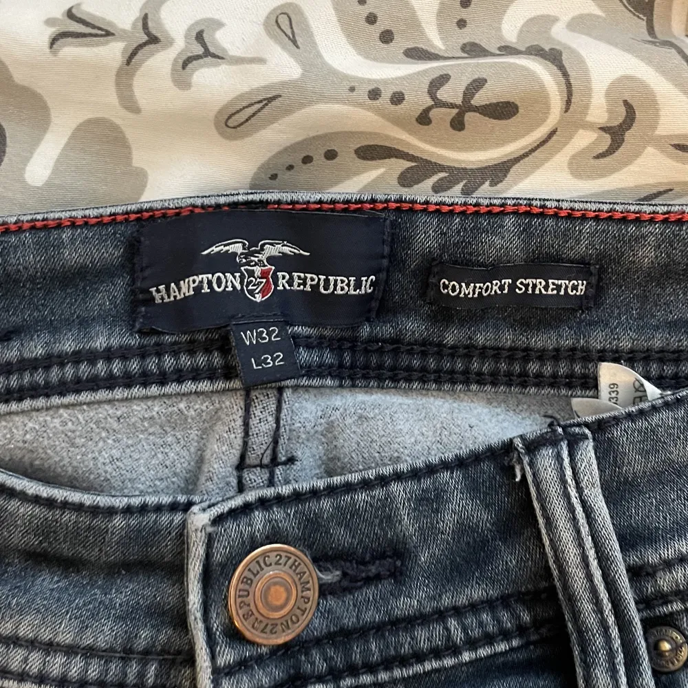 Fodrade jeans från Hampton republic i storlek W32 L32, perfekt för kallare väder . Jeans & Byxor.