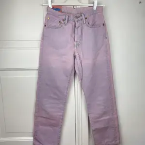 Jeans i perfekt skick, storlek 24/32 (XS) 