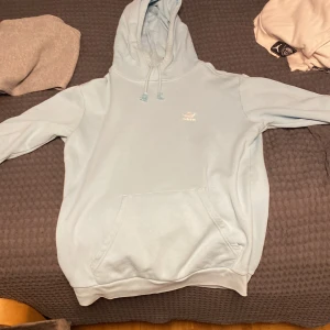adids hoodie - jätte fin tröja inga fläckar