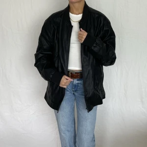 Vintage skinnjacka - Superfin vintage skinnjacka🤎