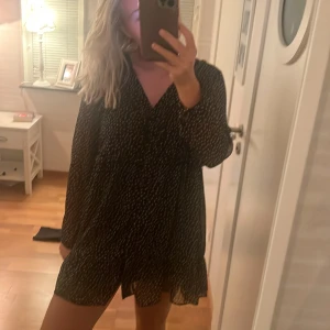 Klänning  - Klänning ifrån zara 