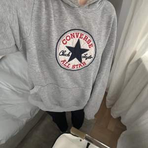 Converse hoodie, oversized. 