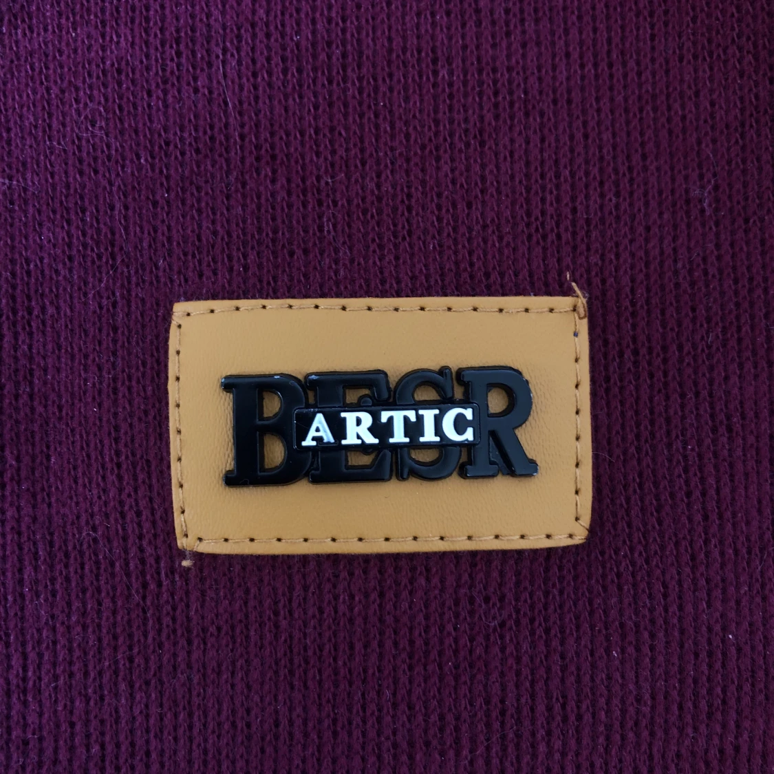 Vinröd tröja med ballong ärmar  - 91