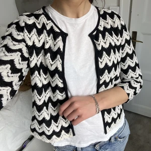 Kofta! - Så snygg kofta/jacka i missoni inspirerat mönster!😍😍